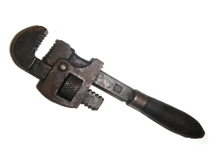 wrench pipe handle