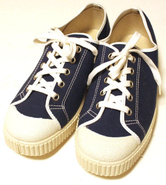 Deadstock 60's vintage canvas shoes made in Italy