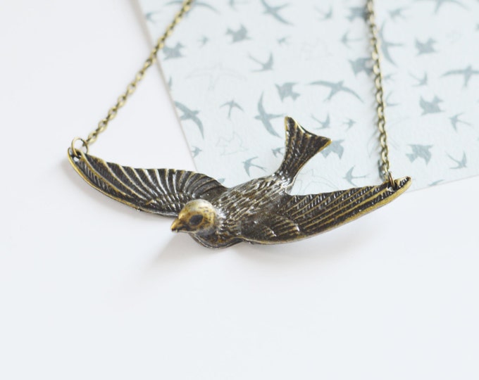 The Flight Of Swallows // Necklace in brass metal // 2015 Best Trends // Fresh Gifts // Fashion, Style, Beauty // Vintage Style, Boho Chic