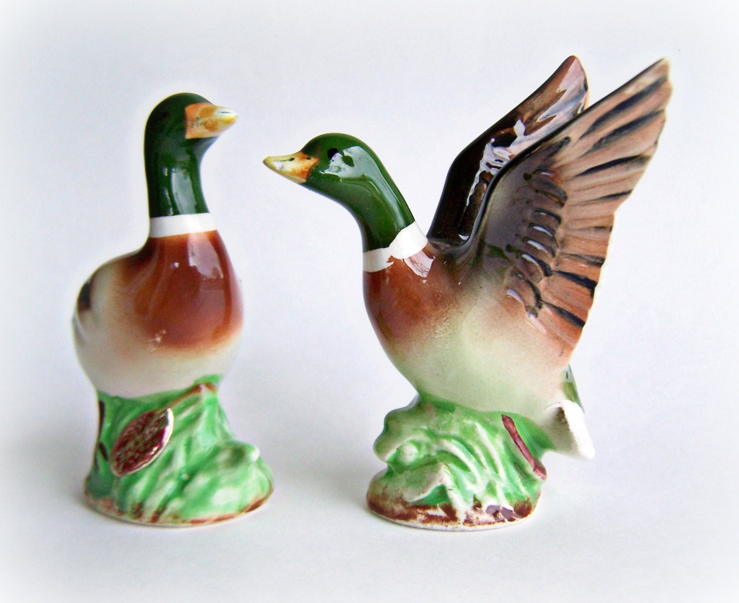 Vintage Duck Salt and Pepper Shakers Fine by ShakeThatThang