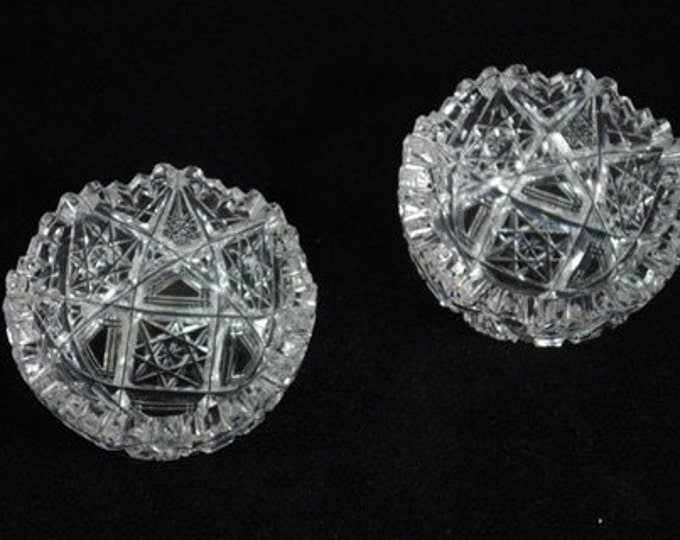 Storewide 25% Off SALE Wonderful Matching Set Vintage Clear Patterned Crystal Cut Personal Dining Salt Cellars Featuring Delicate Pattern De
