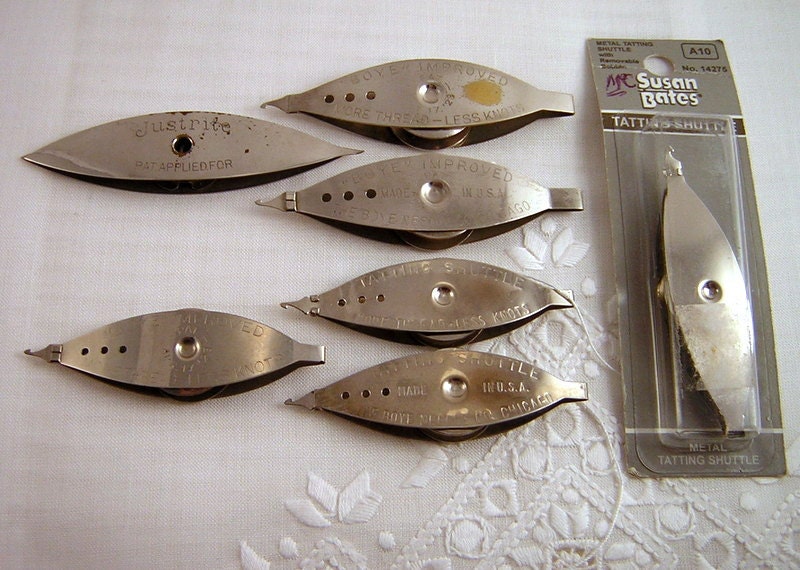 7 Vintage Metal Tatting Shuttles & Bobbins Justrite Boye