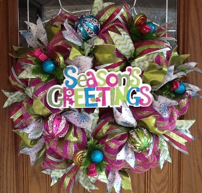 Season's Greetings mesh wreath, Christmas mesh wreath, Christmas wreath