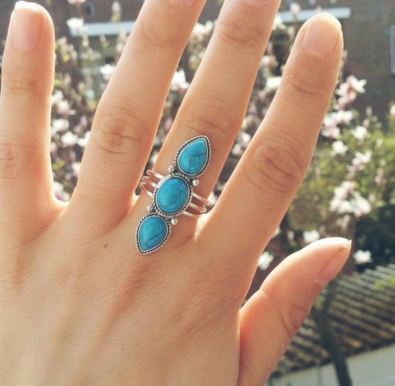 Boho Turquoise ring Navajo Vintage gypsy silver ring by Meebird