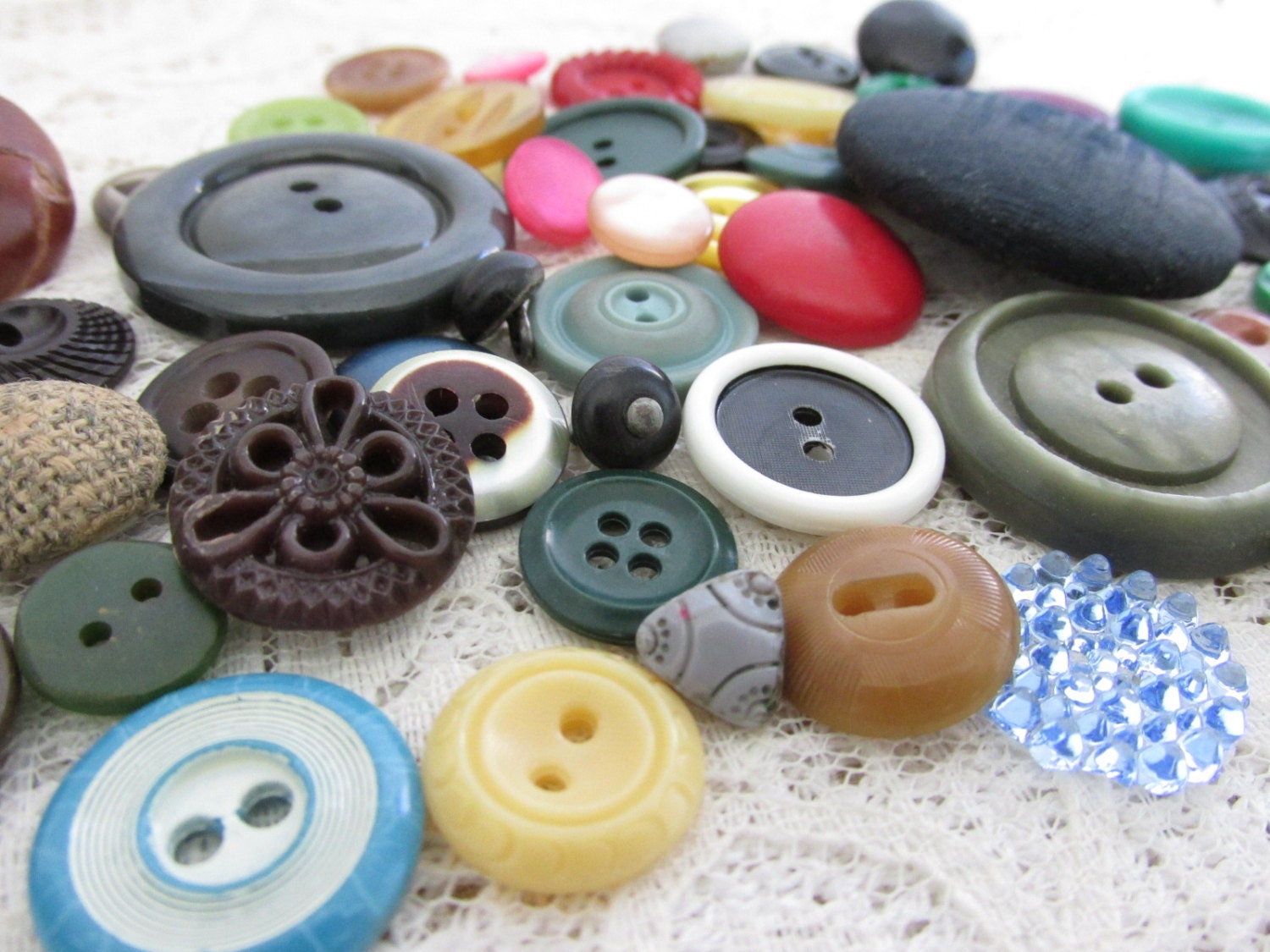 50 Vintage buttons vintage button destash lot sewing by ButtonCity