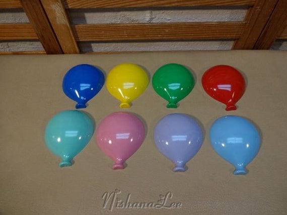 Vintage Set of 8 Plastic Balloons  Wall Hanging Room Decor  by