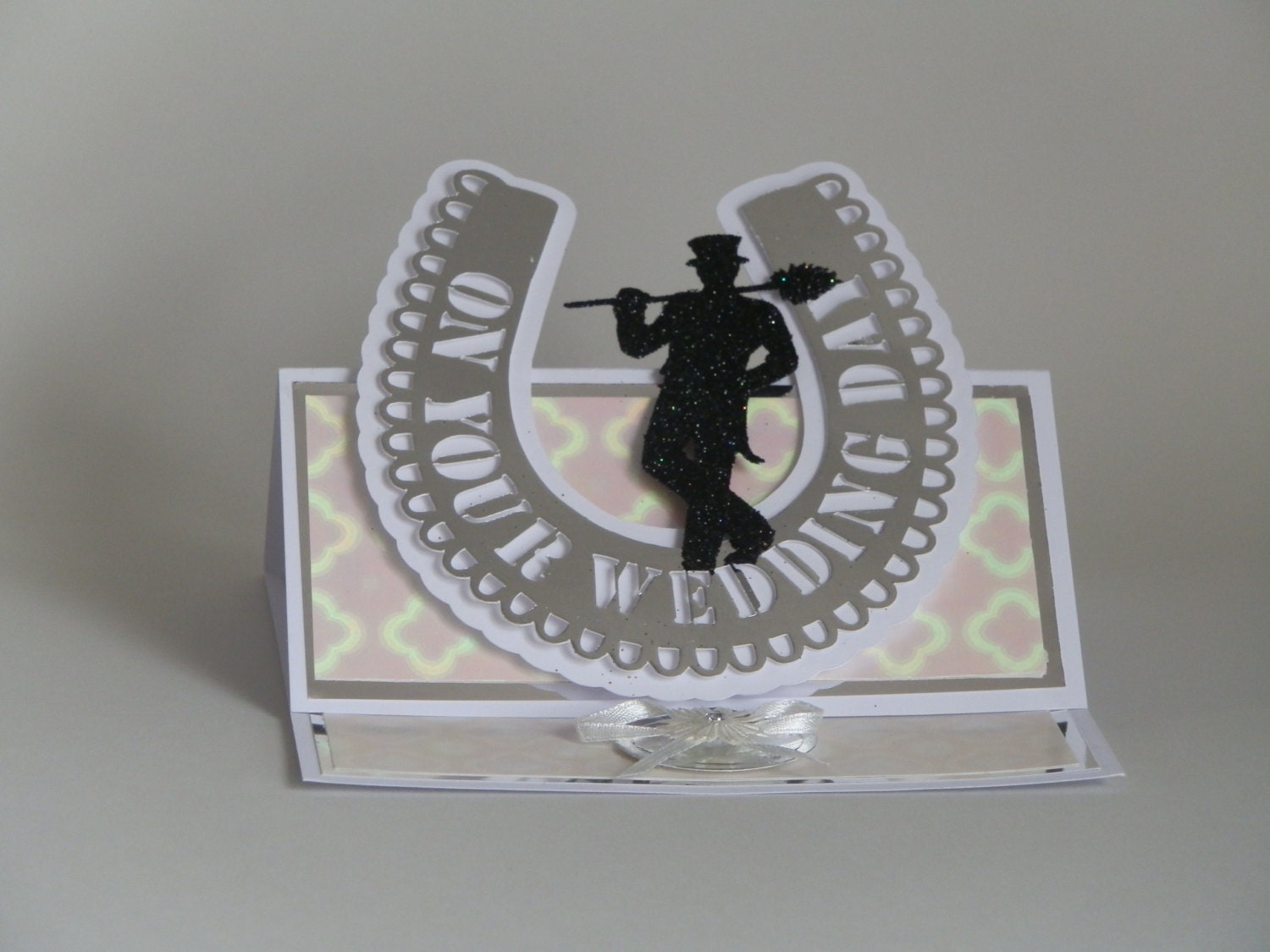 3D Horseshoe & Chimney Sweep Easel Wedding Card