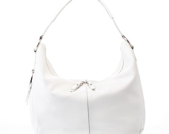 25% discount-bag skin mod. White "Santa and Luján" Maria handmade in Spain. Handle to the shoulder, close zipper and side pocket