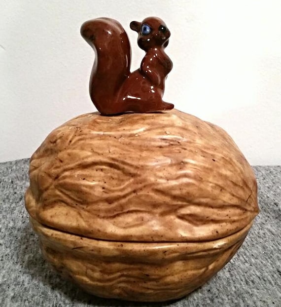 Vintage Arnel's Squirrel & Walnut Candy / Nut Covered Dish