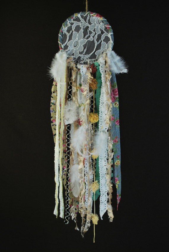 Ribbons and Lace DIY Dreamcatcher Kit. Dream by SloanDreamKits