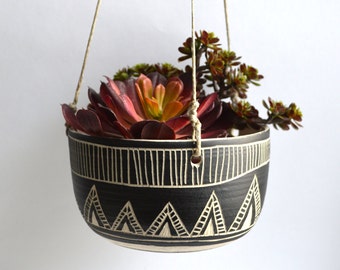 C L A S S I C T R I B A L : ceramic hanging planter