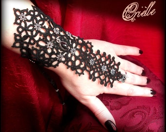 Black Slave Bracelet in Tatting "Shakti" with Adjustable Metal Ring