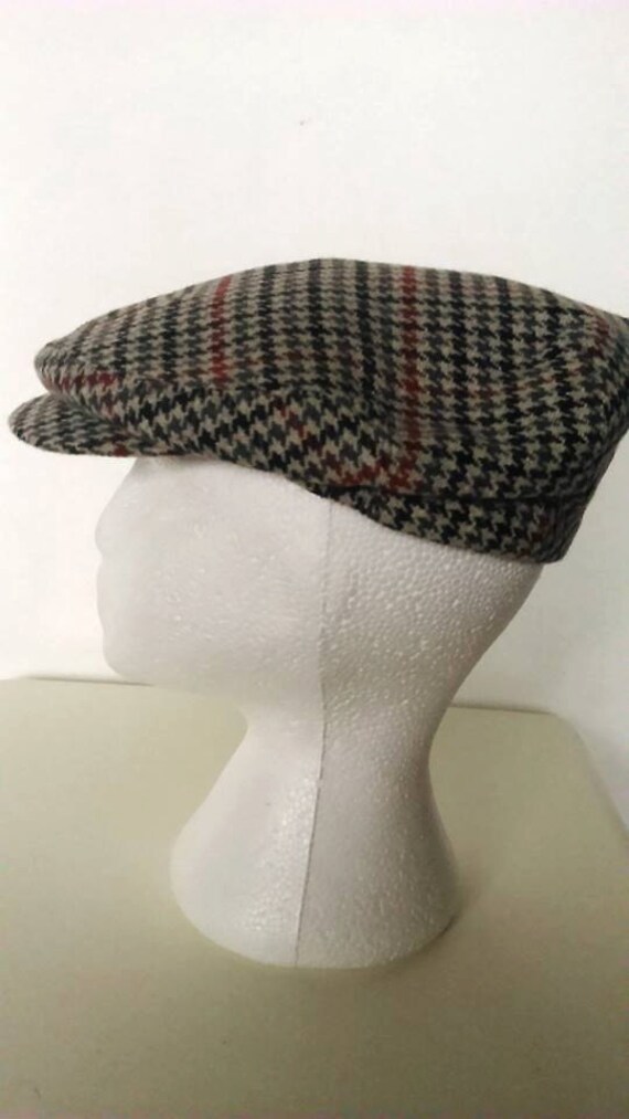 Classy vintage scottish plaid hat beret by MademoiselleCecile75
