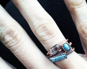 Aquamarine crystal bar ring | Raw aquamarine ring | March birthstone ring | Raw stone ring | Raw gemstone ring | Aquamarine raw crystal ring