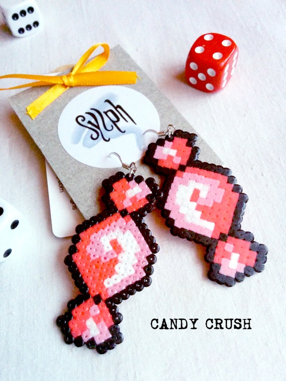 Sweet pixelart Candy Crush earrings in pink with a pixelated