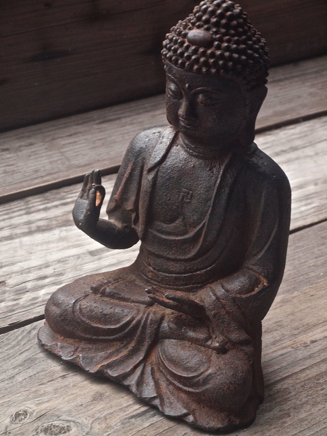 Antique Sitting Buddha Statue / Antique Meditating Buddha