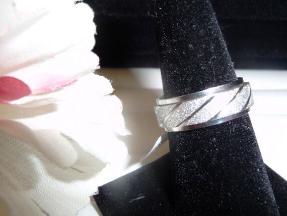 Stunning Mens spinner Wedding Ring Engagement, Anniversary Stainless ...