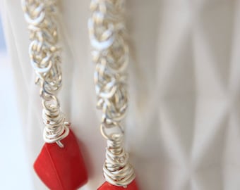 Scintillation| Coral and maille dangle earring