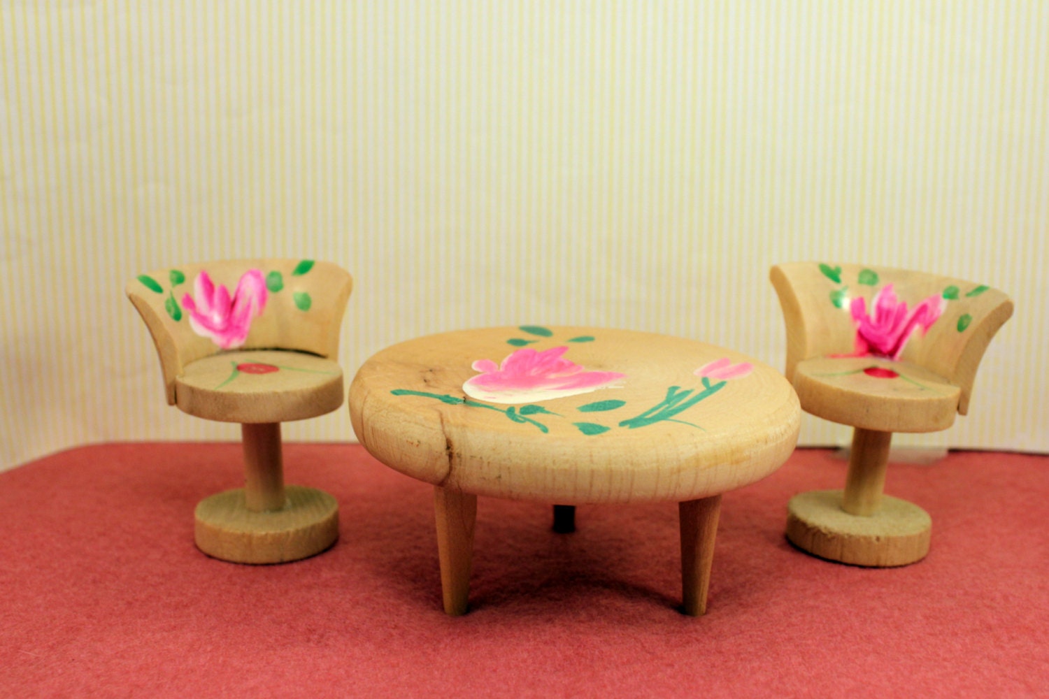 toy story 4 table and chairs