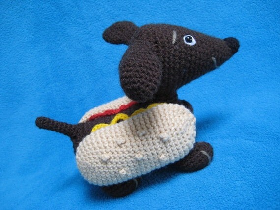 Haakpatroon Hot Dog Teckeltje Teckel Amigurumi Knuffel Hond