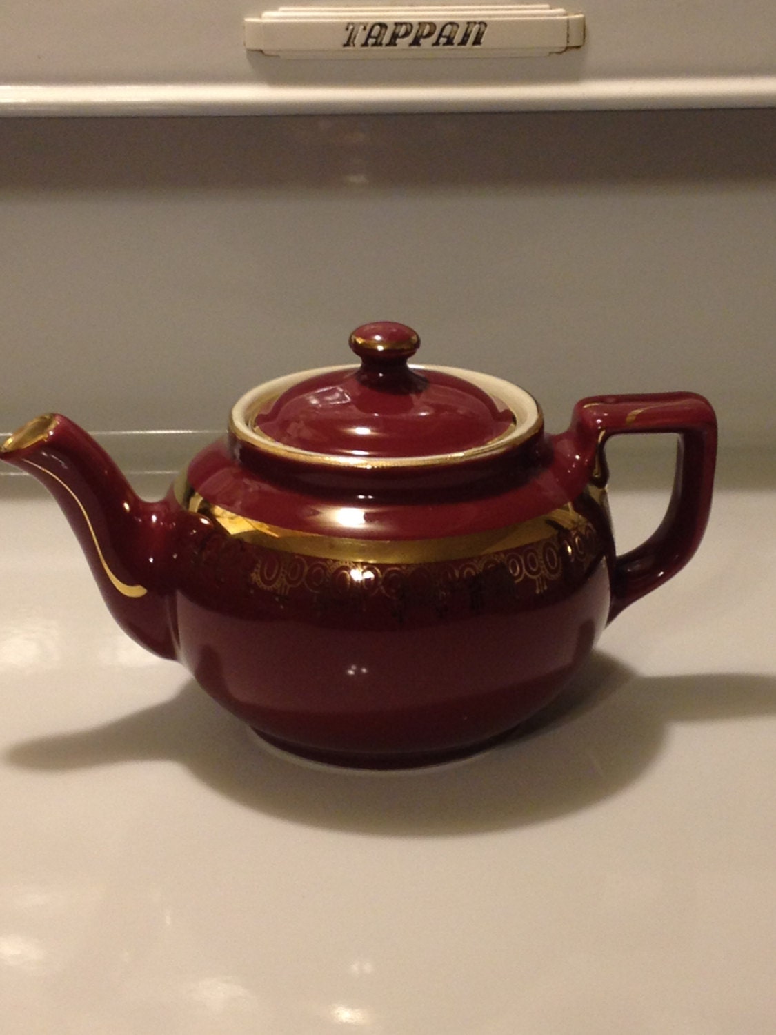 HALL Pottery Teapot 6 Cup Boston Brown Gold Design Vintage
