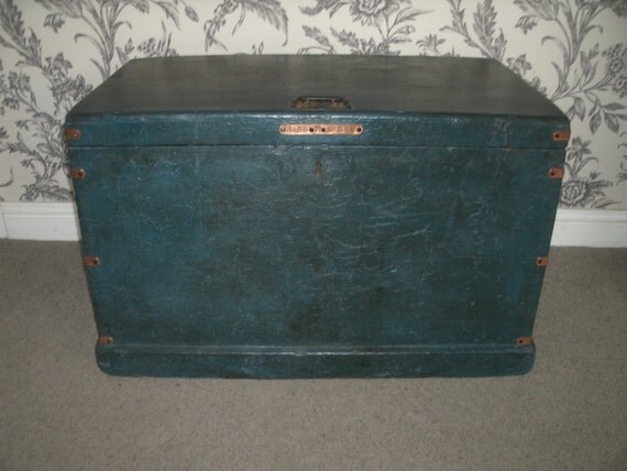 shabby chic blanket box by salvagesquirrel on etsy shabby chic blanket box by salvagesquirrel on etsy