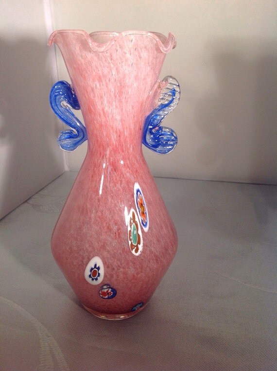 Pink art glass vase by Jennifersvintagefind on Etsy