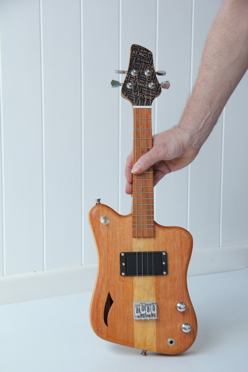 electric ukulele
