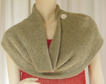 The Dream Collar/Cape. A hand-loomed circular Infinity Scarf in teddy-bear soft yarn with lurex.