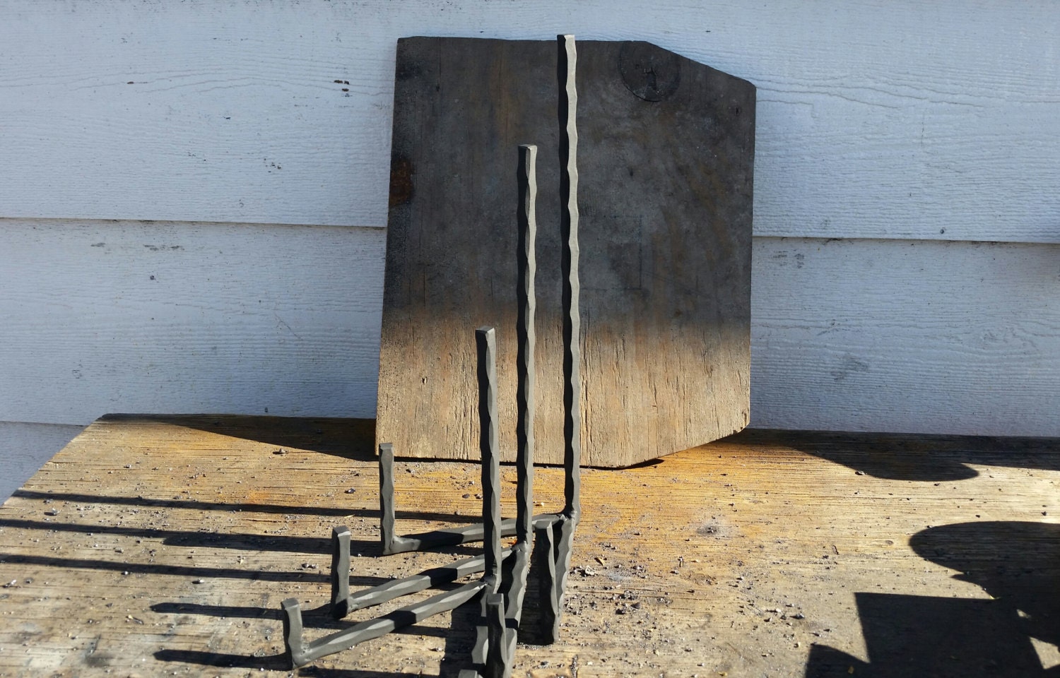 WHOLESALE WROUGHT IRON hammered easel stand