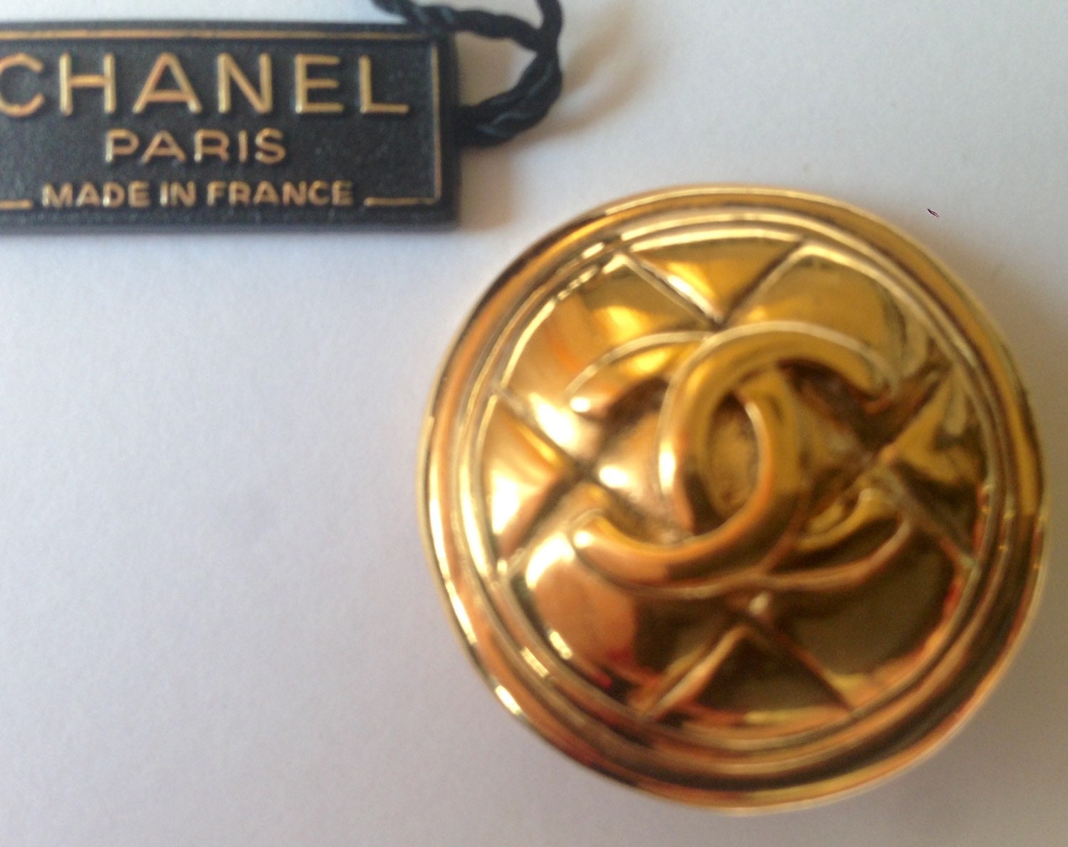 Authentic Chanel pin brooch , Vintage Chanel CC logo gold plate pin ...