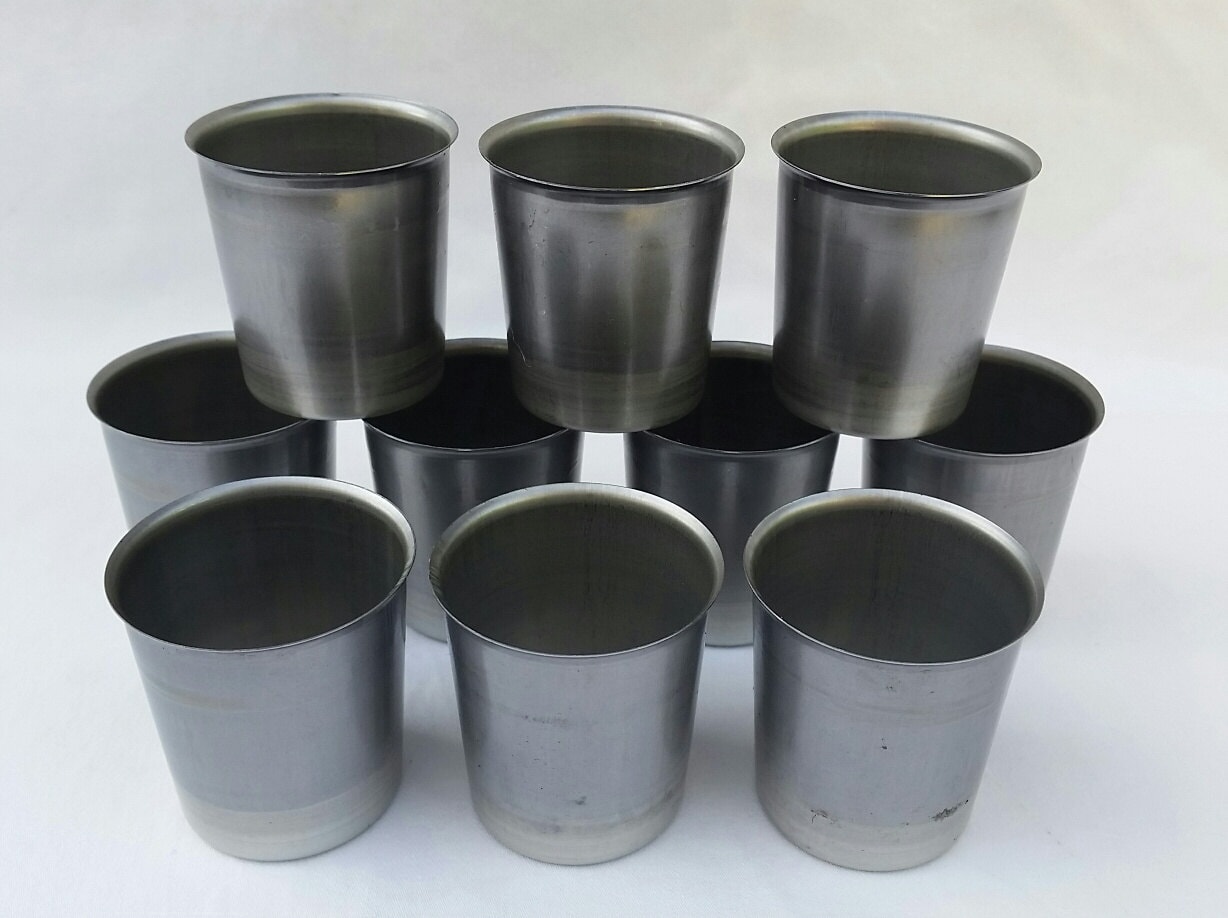 Candle Molds 10 Round Votive with Auto Wick Pins