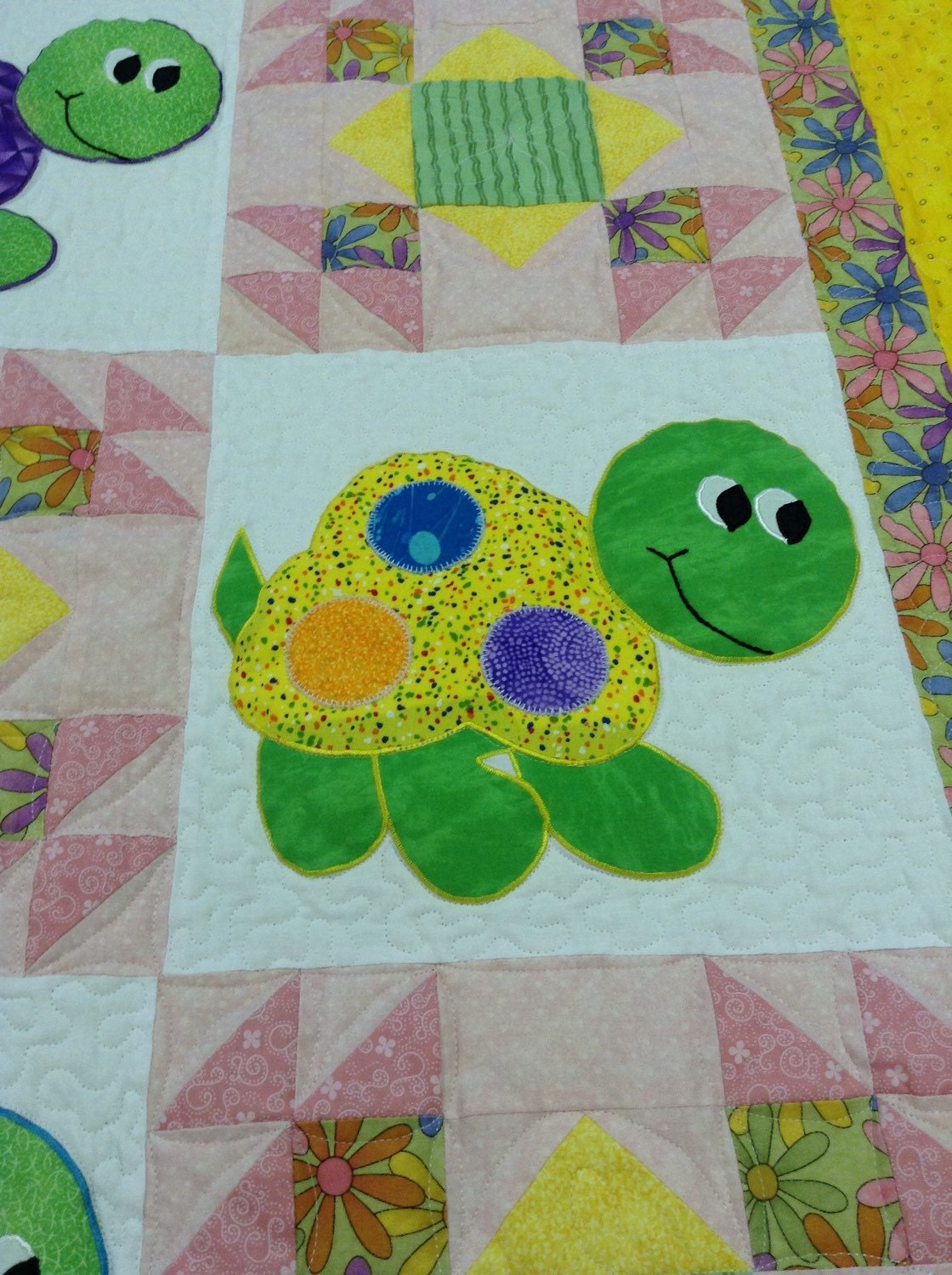 the-original-beach-crawl-ocean-quilt-sea-turtle-quilts-beach-themed-quilts