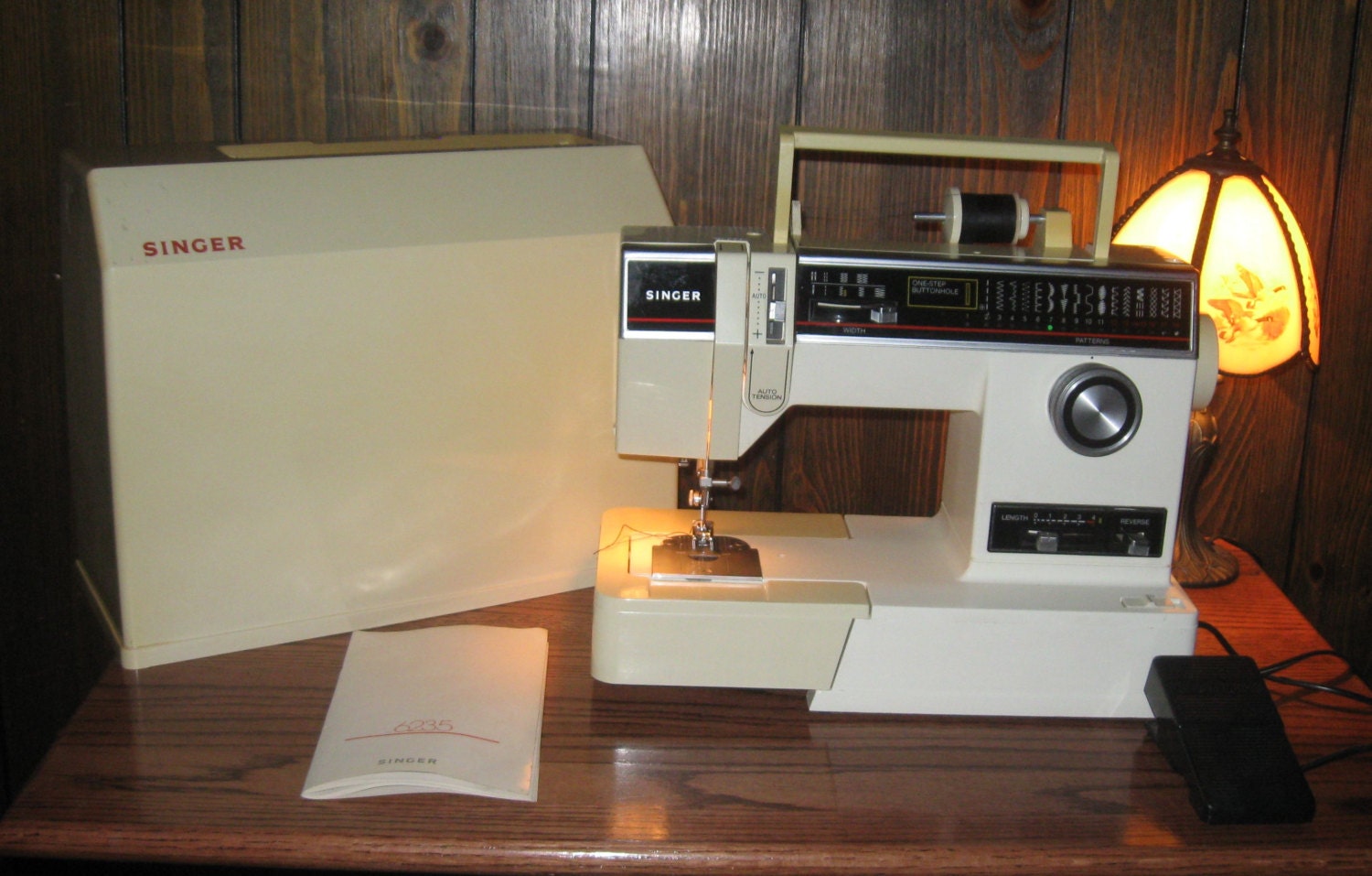 SPECIAL PRICE:Singer Model 6235 Sewing Machine with Case
