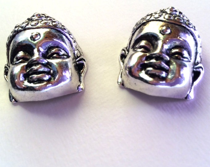 Pair of Buddha Head Charm Pendants Pewter Dimensional