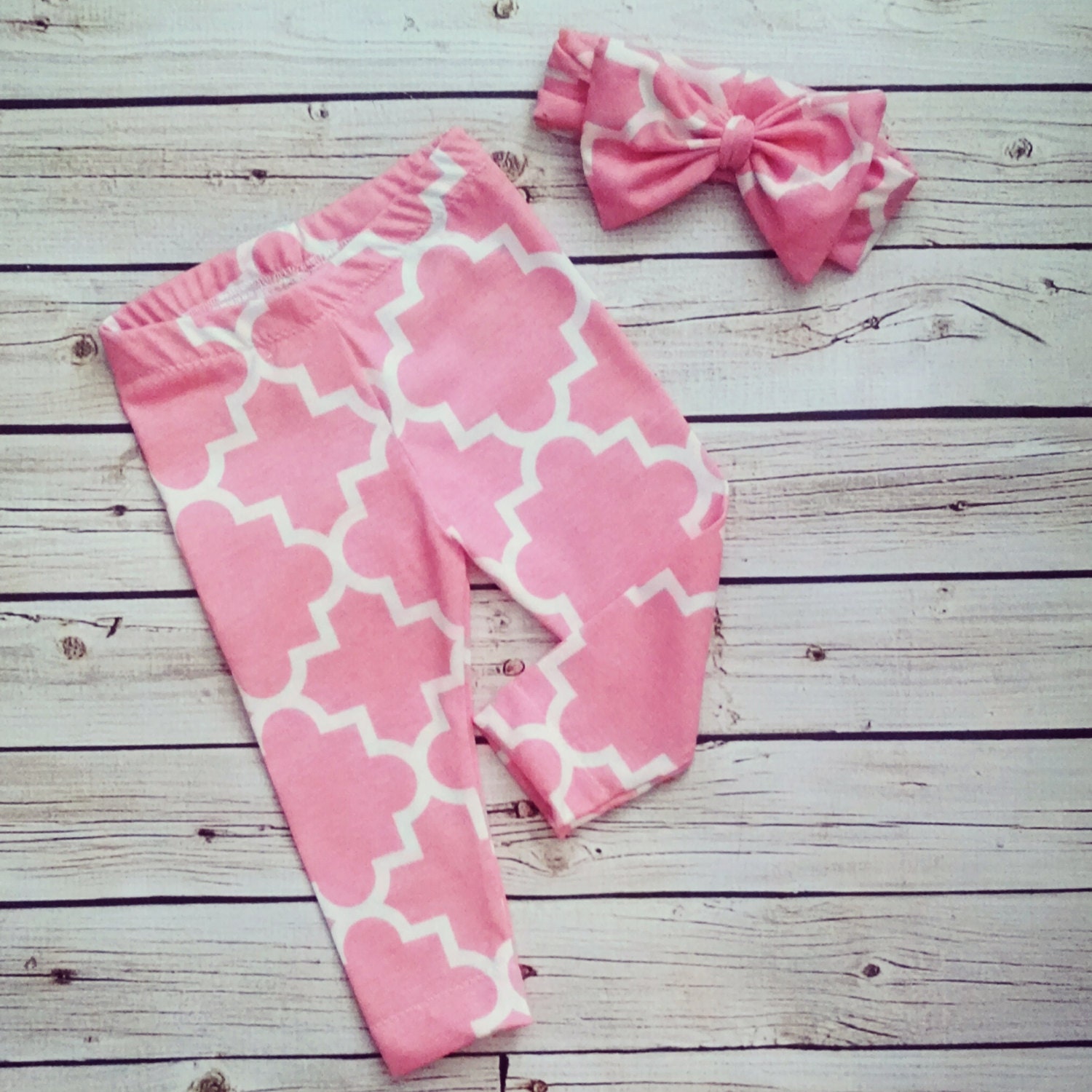 Quatrefoil Leggings Baby Leggings bow head by vintagestitches