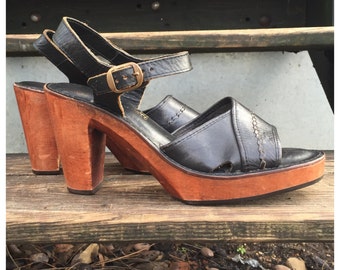 VINTAGE 70 PLATFORM wood shoes size 10 black leather