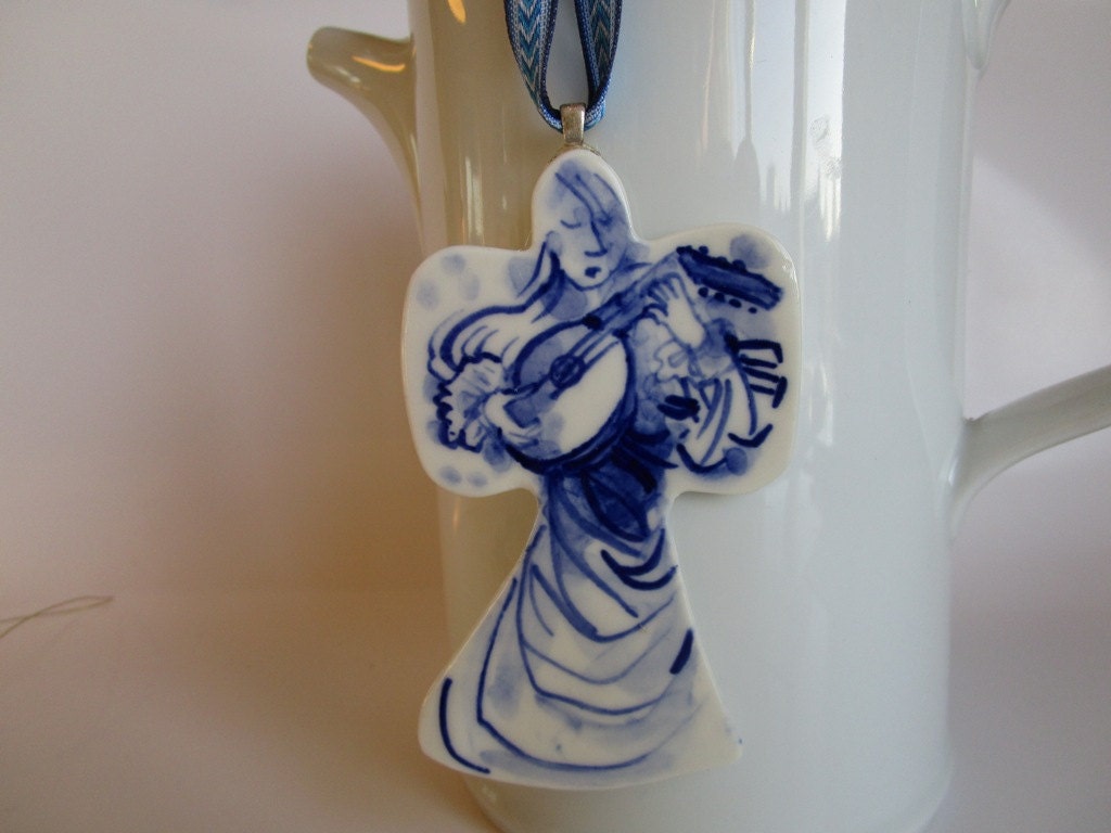 Blue Angel playing the lute - Ornament - Hand painted blue and white Delftware porcelain