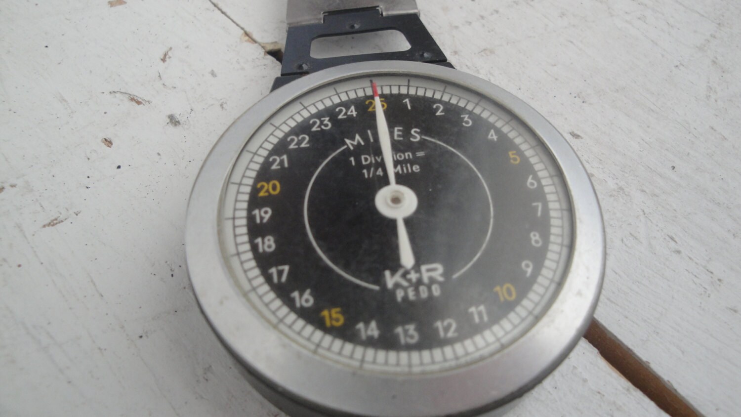 K & R Vintage Pedometer