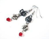 Gothic rose earrings, Flower jewelry, Red and black flower earrings, Beaded chainmail jewelry