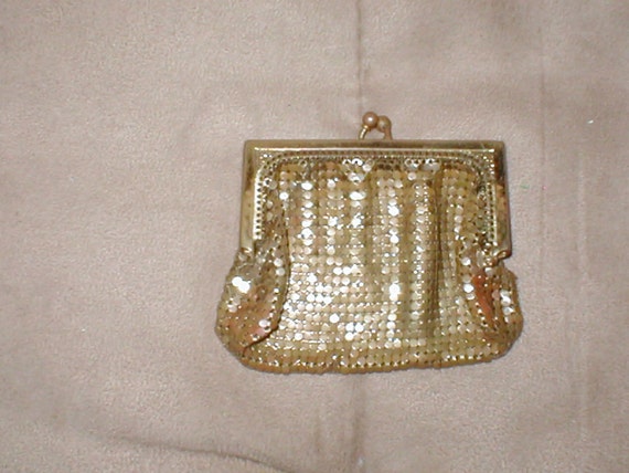 Vintage Whiting and Davis Gold Metal Mesh small Coin Purse