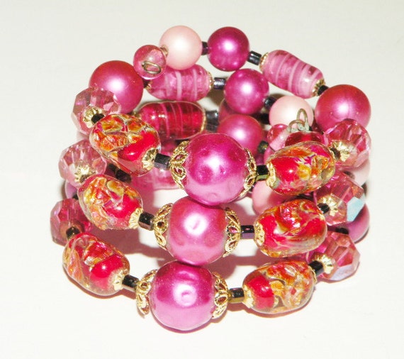 Hot Pink glass Beaded Bracelet by Eosophobish on Etsy