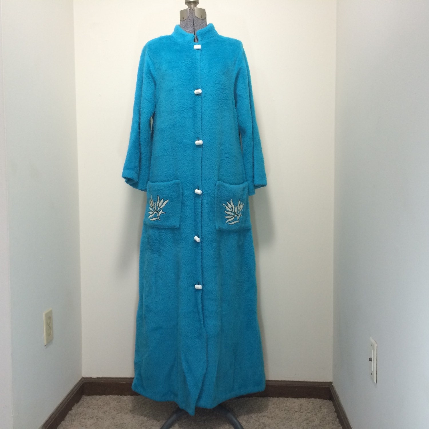 Vintage 70s Sears Blue Fuzzy Robe L By BeatificVintage On Etsy vintage-70s-sears-blue-fuzzy-robe-l-by-beatificvintage-on-etsy