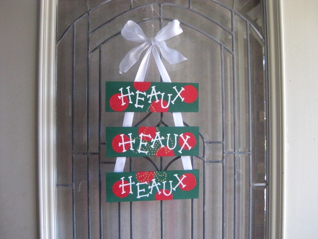 HEAUX HEAUX HEAUX Merry Christmas- Door Decoration- Wreath- New Orleans, Southern, Cajun style- Green Red polka dots- Gold fleur de lis