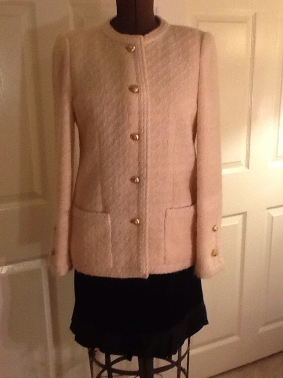 CHANEL Authentic Haute Couture Jacket Ivory Wool & Mohair Boucle 38-40