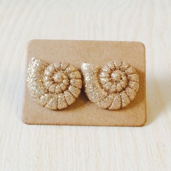 Gorgeous gold nautilus earrings