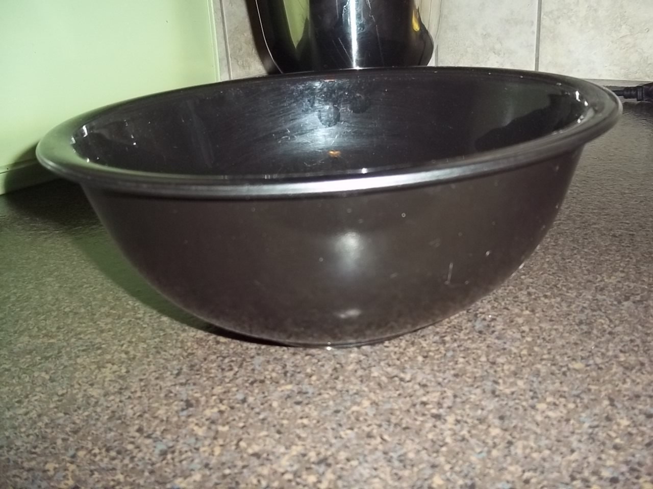 Beautiful Black Pyrex Round Mixing bowl with by BargainsByTrina