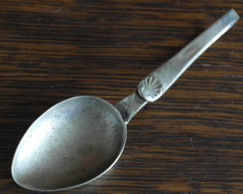 antique silver plate baby feeding spoon Haute Juice
