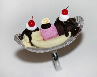 Banana Split Ring - Ice Cream ring - Kawaii ring