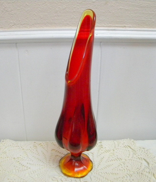 L E Smith amberina pedestal swung vase midcentury art glass